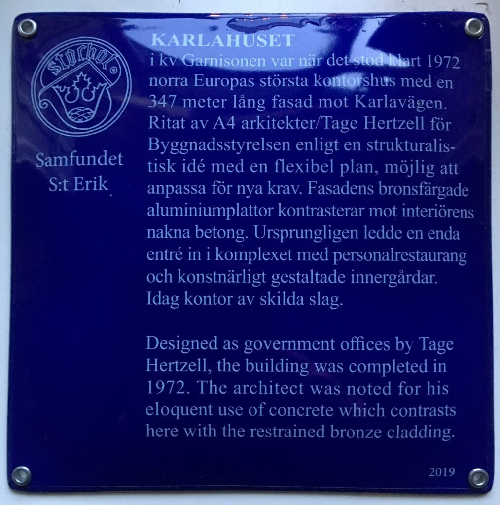 Karlahuset (Garnisonen) tillägnas Samfundet S:t Eriks kulturhusskylt